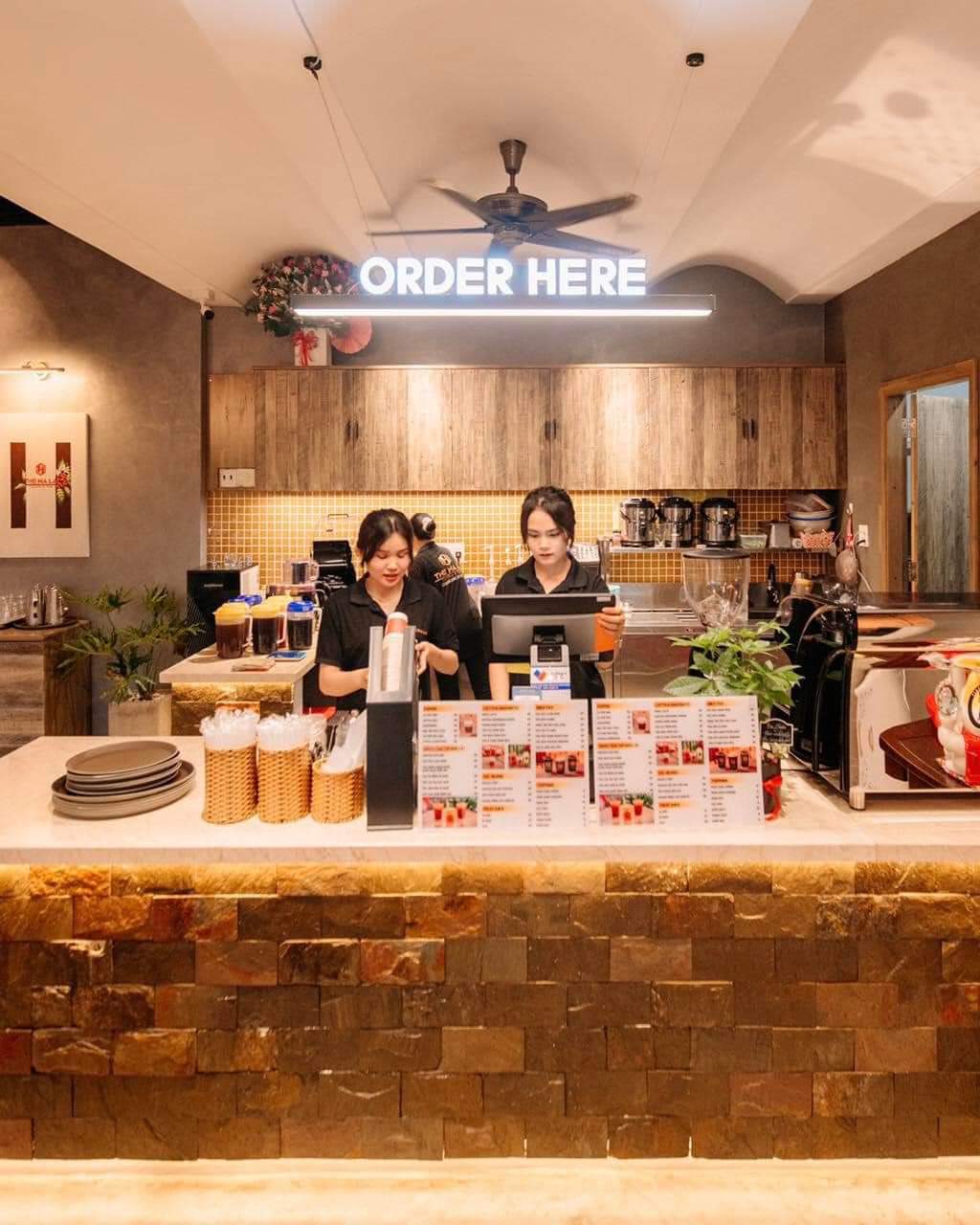 Sáu Tám Tea & Coffee