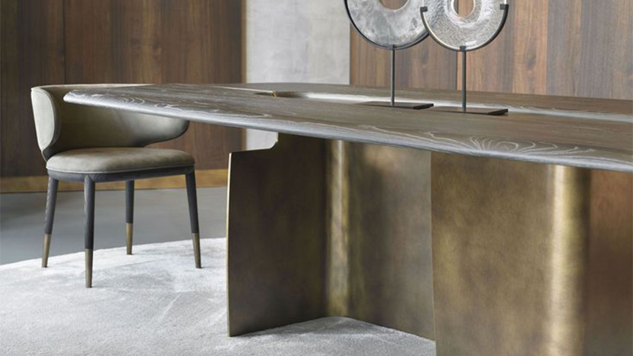 Sử dụng sơn kim loại thật cho bàn ghế