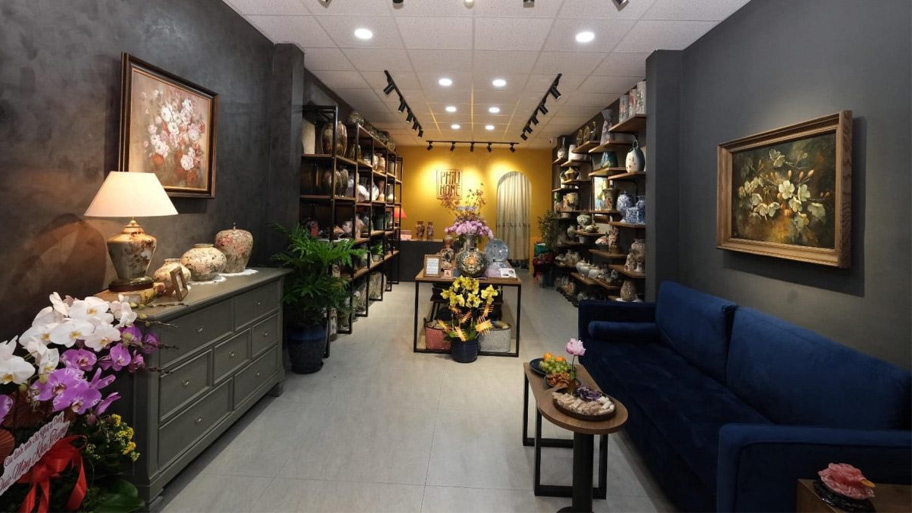 Cửa hàng đồ lưu niệm Phiu Home ứng dụng sơn bê tông