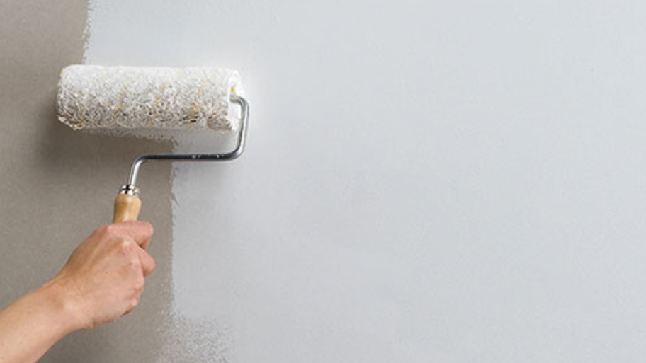 Thi công sơn lót trước khi tiến hành phun sơn cát