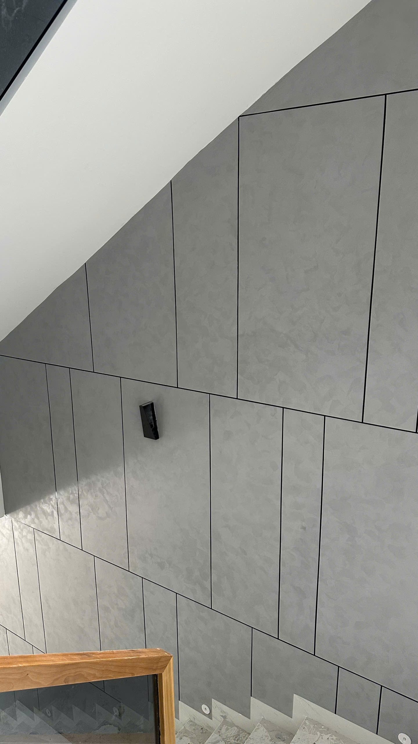 Sơn hiệu ứng kẻ roan: Giải pháp thi công gọn nhẹ, đẹp chuẩn studio ke roan hieu ung 1 scaled