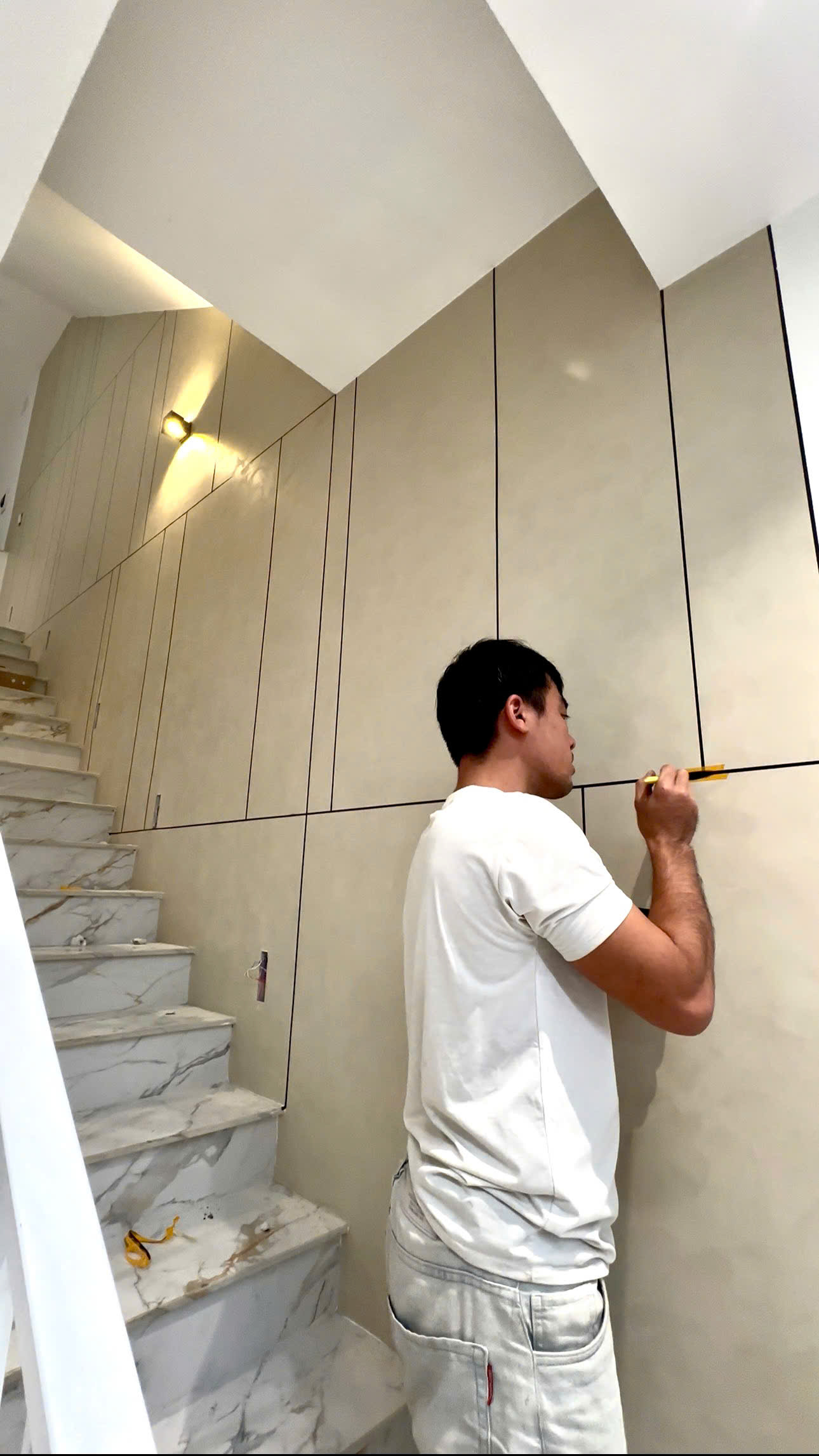 Sơn hiệu ứng kẻ roan: Giải pháp thi công gọn nhẹ, đẹp chuẩn studio ke roan hieu ung dep cuon hut