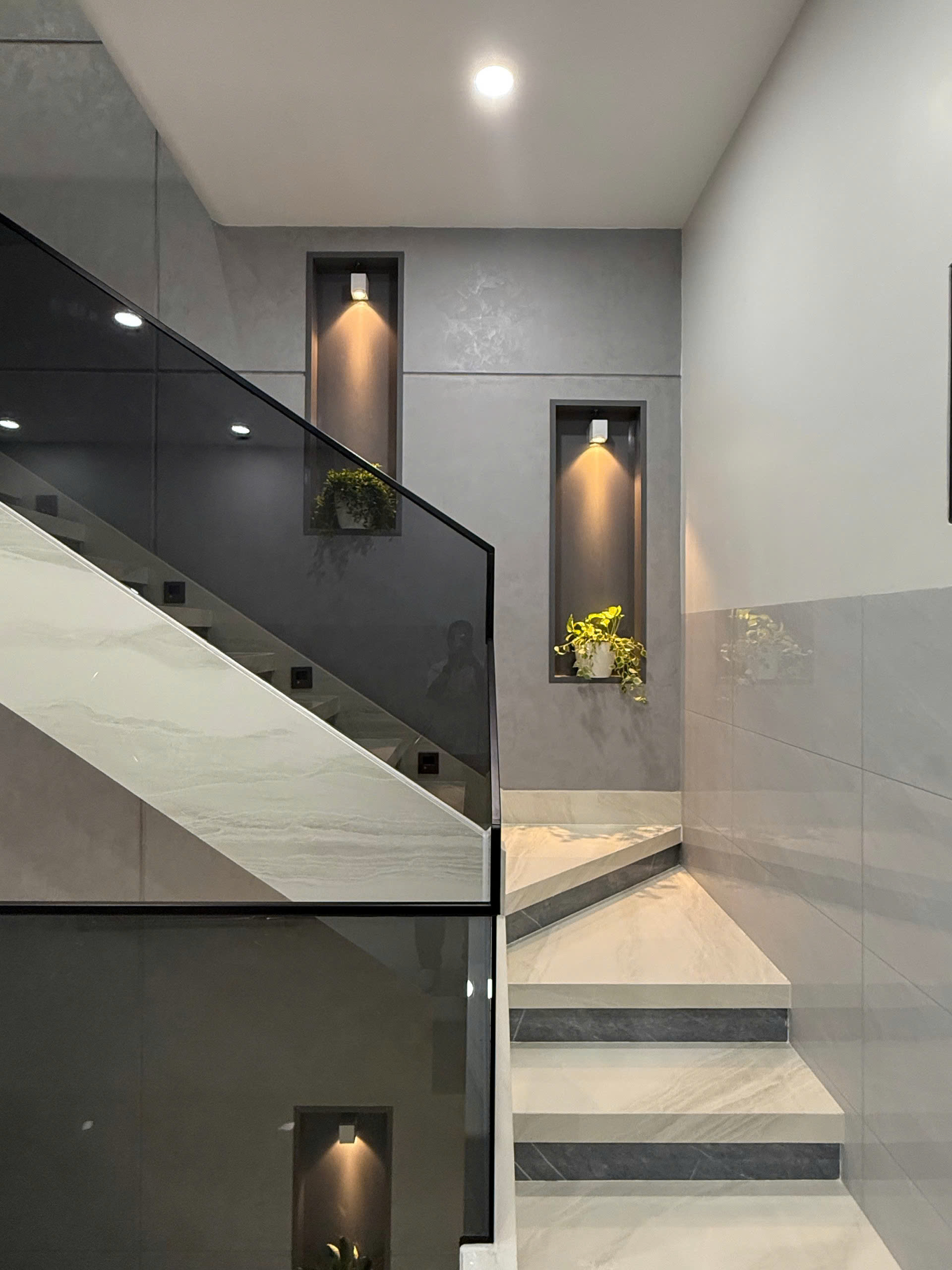 Sơn hiệu ứng kẻ roan: Giải pháp thi công gọn nhẹ, đẹp chuẩn studio ke roan hieu ung dep me ly