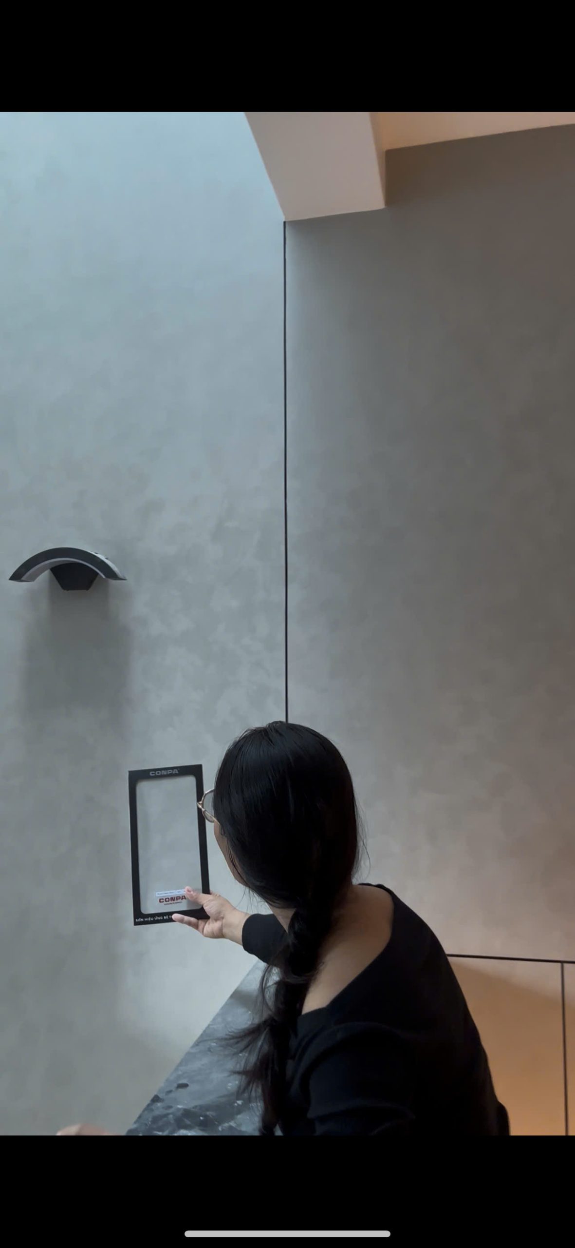 Sơn hiệu ứng kẻ roan: Giải pháp thi công gọn nhẹ, đẹp chuẩn studio ke roan hieu ung dep scaled