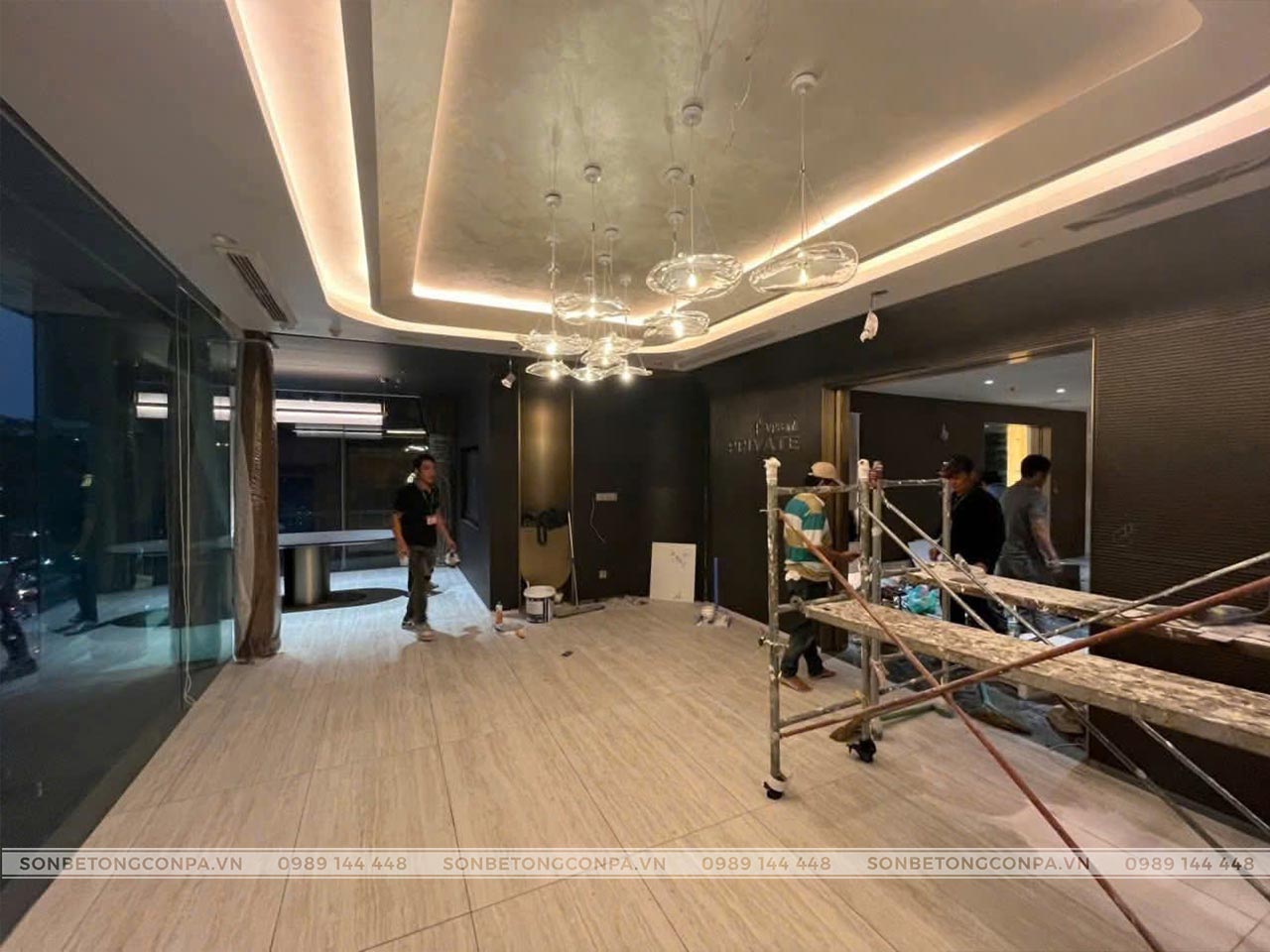 Ứng dụng sơn kim loại cho trần nhà độc đáo