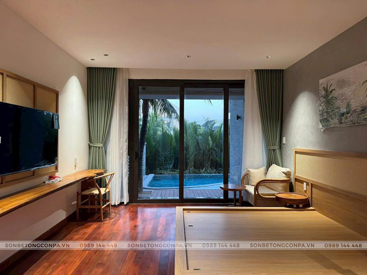 Phòng ngủ view sân vườn Casamia Hội An yên tĩnh