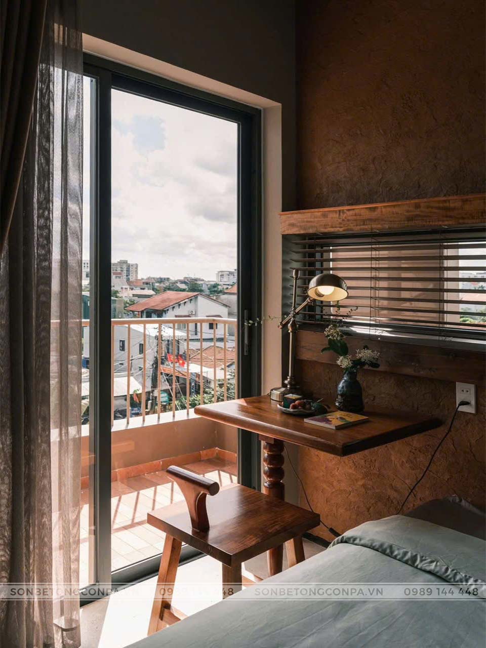 La Hiên Boutique Stay Gam màu sơn Conpa trang nhã