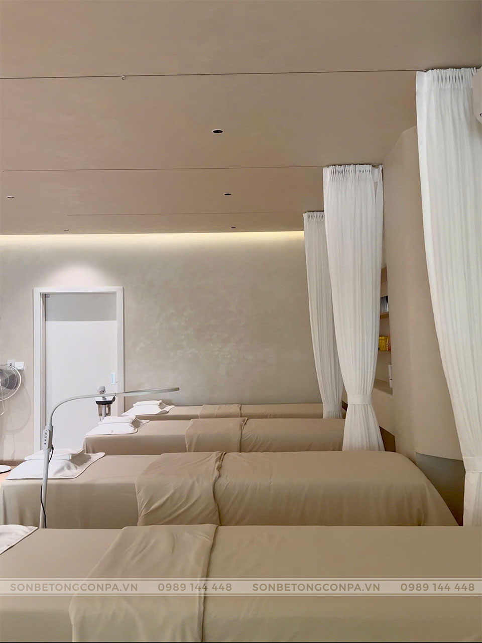 Hoàn thiện spa Đà Nẵng với sơn hiệu ứng Conpa Không gian spa ĐN ấm cúng