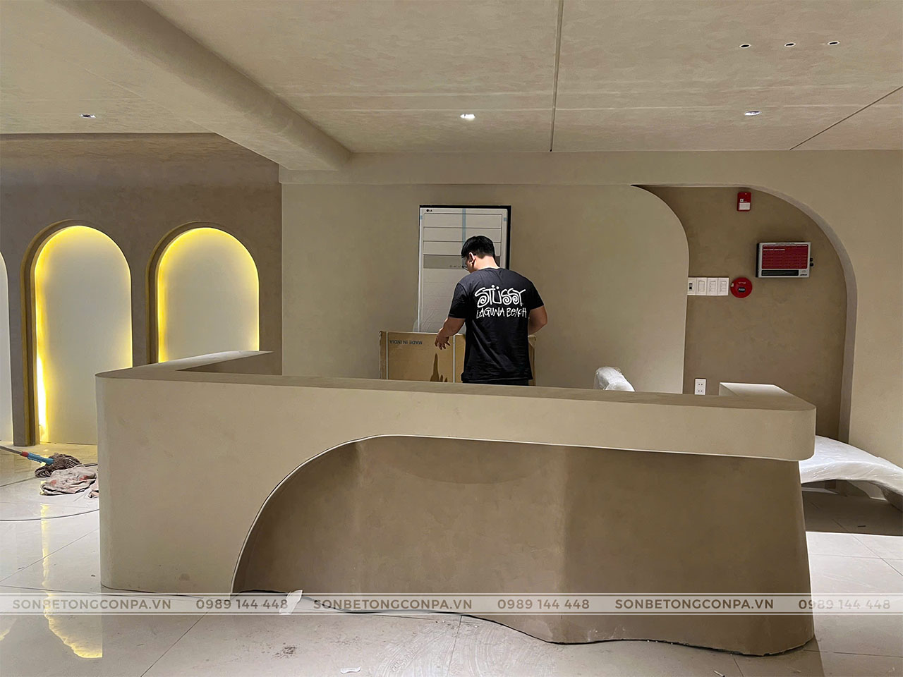 Siena Ocean Suite Màu sơn Conpa trang nhã tại khách sạn Siena Ocean Suite